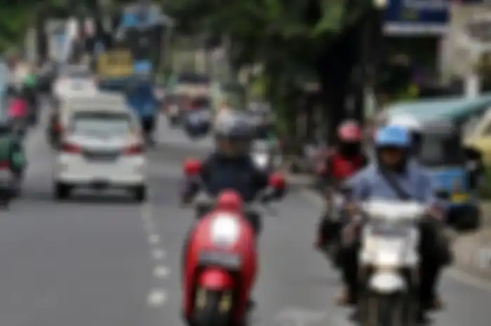 Ilustrasi berkendara. Perhatikan sekitar sebelum putar balik saat berkendara di jalan raya ya, guys.