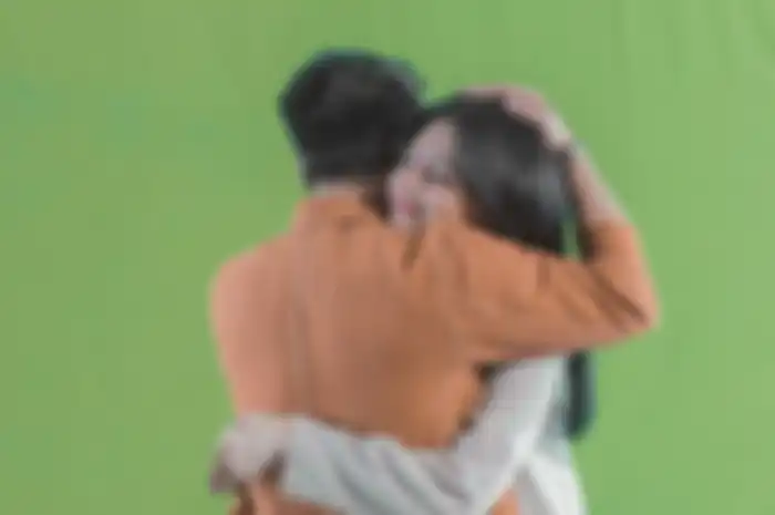 Momen saat Ariel NOAH dan Lania Fira beradu akting sebagai sepasang kekasih