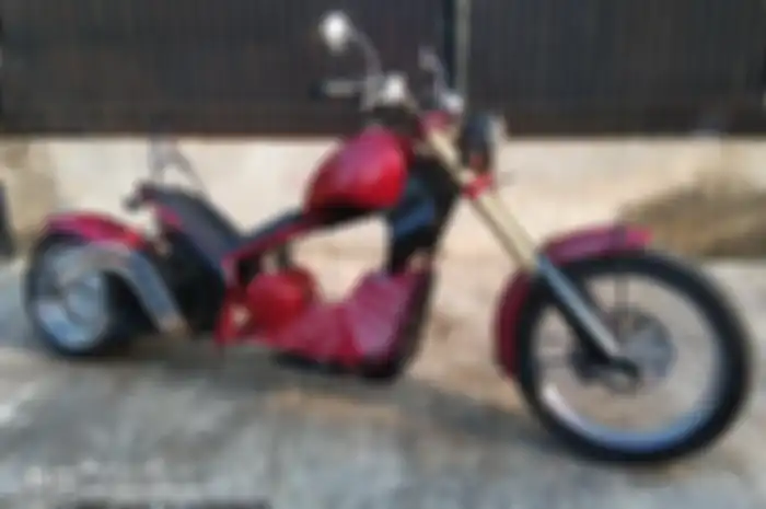 Modifikasi chopper matic pakai basis Honda Vario 110 garapan Tauco Custom Motorcycle.