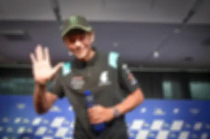 Selain Valentino Rossi, pembalap veteran juga ikutan pensiun.