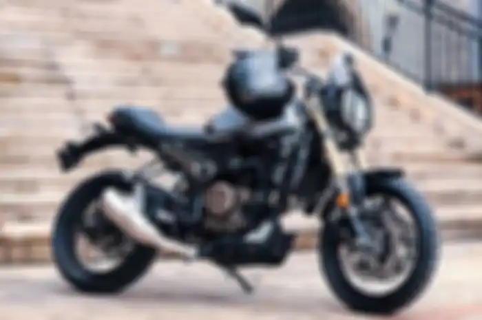 Motor baru bergaya scrambler kapasitas mesin 300 cc resmi dirilis, segini harganya