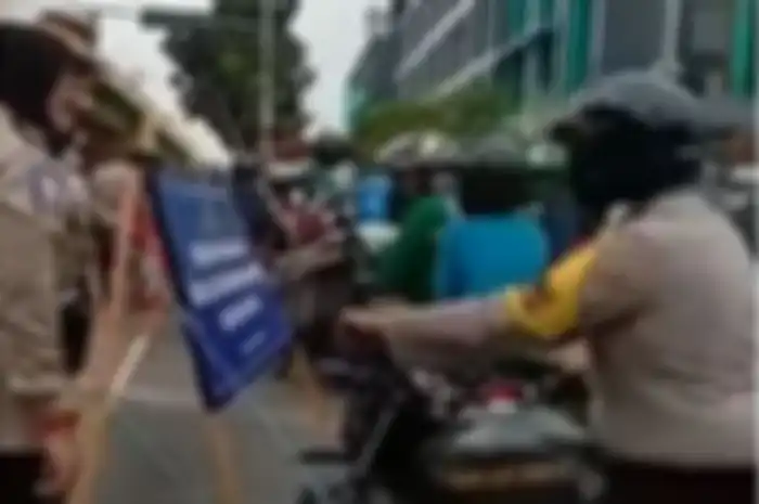Polwan bentak anggota polisi