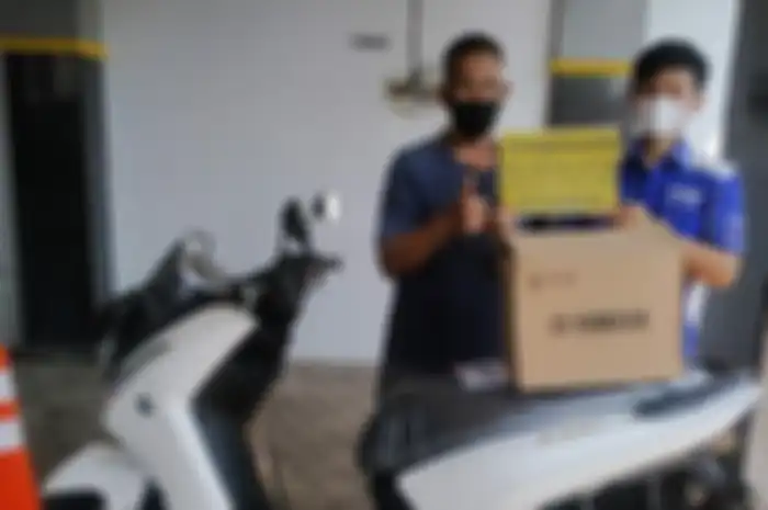 Wow Pria Ini Bawa Uang Koin Buat Tebus Yamaha Lexi Baru di Dealer, Satu Dealer Langsung Sibuk Menghitung Duit