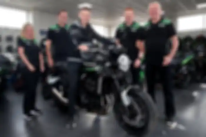 Jonathan Rea pilih Kawasaki Z900RS buat motor harian
