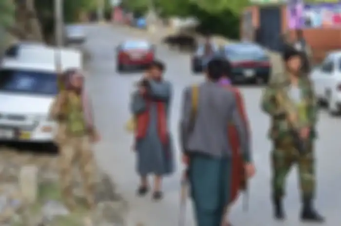 Ilustrasi pasukan Taliban yang menguasai Afghanistan dan berpatroli harian