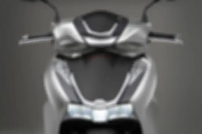 Honda rilis skutik bongsor 350 cc baru desain elegan harga segini, cocok lawan Yamaha XMAX?