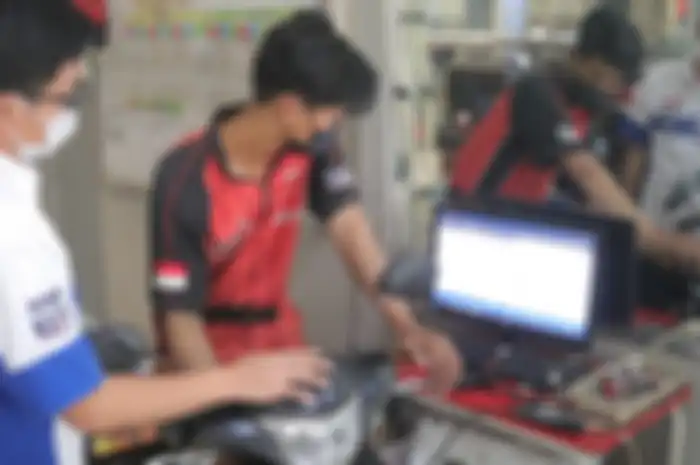 Ilustrasi. Kepoin tips rawat motor injeksi.