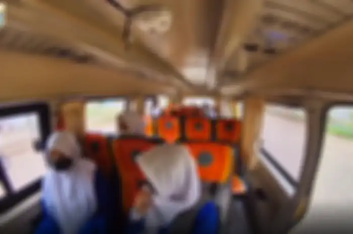 Selama PTM terbatas ini, kalian bisa memanfaatkan bus sekolah yang disediakan Dishub DKI Jakarta secara gratis lho.