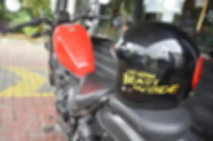 Helm model open face cocok naik motor retro dan custom
