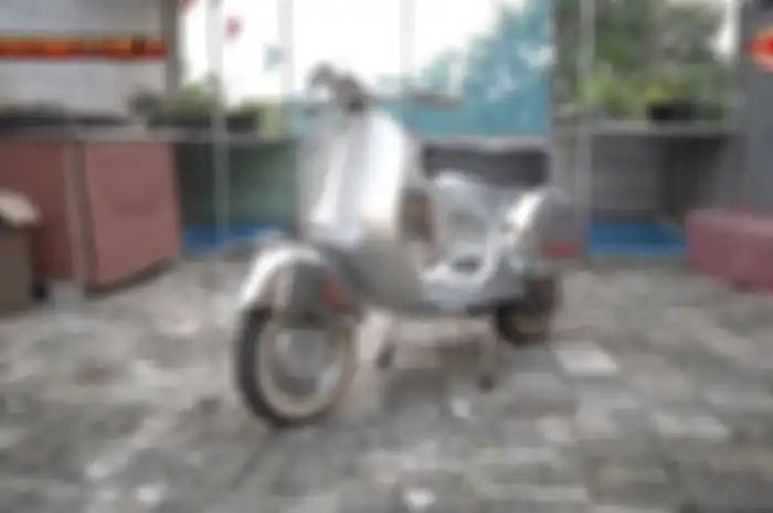 Kaget langsung melongo, harga motor Vespa 2-tak langka ini setara 45 unit motor matic Honda BeAT baru.