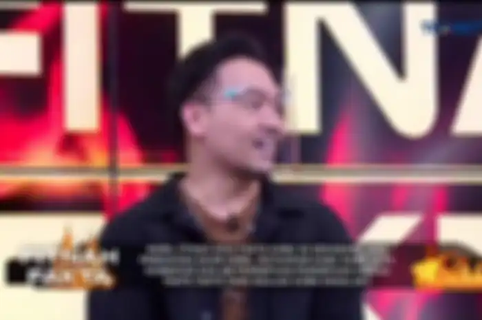 Nobu hadir sebagai bintang tamu acara Rumpi No Secret