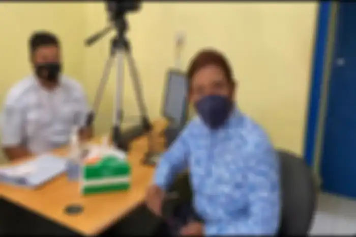 Momen Susi Pudjiastuti setelah bikin SIM.