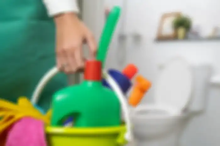 Langkah-langkah membersihkan kamar mandi secara menyeluruh