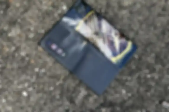 Samsung Galaxy Z Fold3 bekas terbakar.
