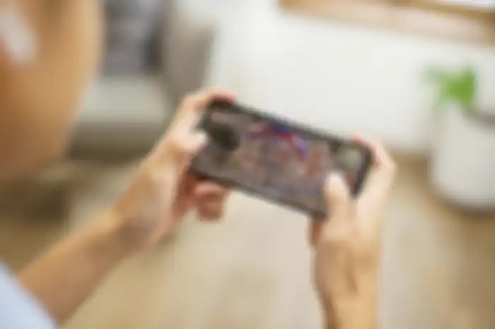 Ilustrasi main game PUBG Mobile di OPPO Reno6