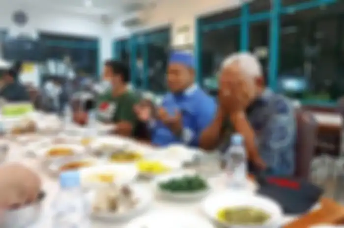 Foto tampang Haji Sasa atau H Suriansyah yang mau tanggung biaya hidup Kakek Suhud usai disemprot Baim Wong.