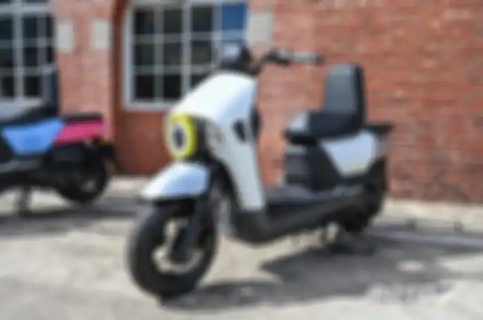 Motor matic desain unik lawan Honda Scoopy siap diajak berpetualang, segini harganya bro.