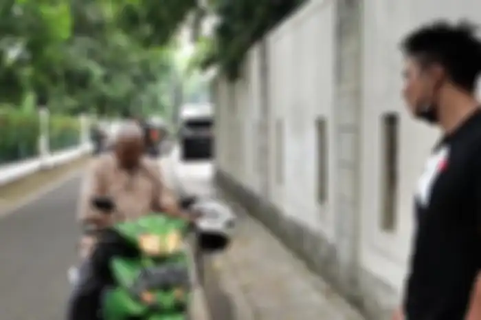 Begini komentar Baim Wong setelah heboh video tegur kakek naik motor bebek yang meminta uang.