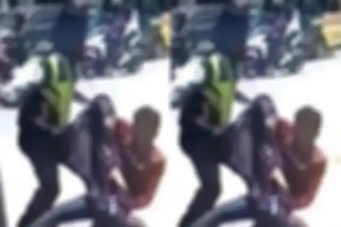Anggota polisi hajar pemotor, berawal dari pengendara ogah ditilang.