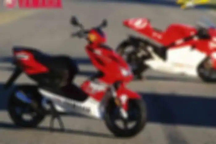 Enggak nyangka, ternyata Yamaha Aerox punya sesepuh sudah mengaspal sejak tahun 1990-an bro.