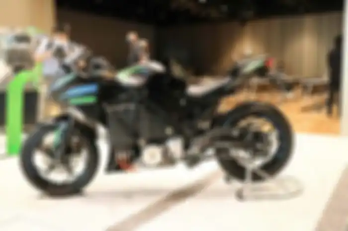  Motor sport Kawasaki Ninja versi hybrid terungkap, pakai tenaga listrik siap produksi.