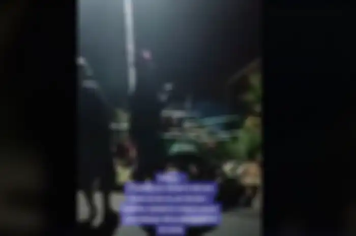 Auto merinding, seorang bapak penarik becak motor mengangkut penumpang wanita dan tiba-tiba mendadak hilang di tengah jalan.