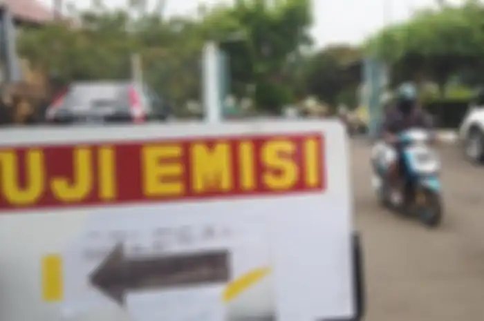 Motor dan mobil terjaring razia uji emisi di Jakarta Utara pada Jumat (1/9/2023), hasilnya belasan kendaraan ditilang.