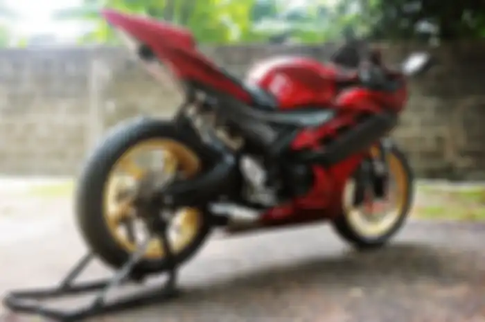 Sekilas Yamaha R15 V2 garapan Dika Modified mirip R6