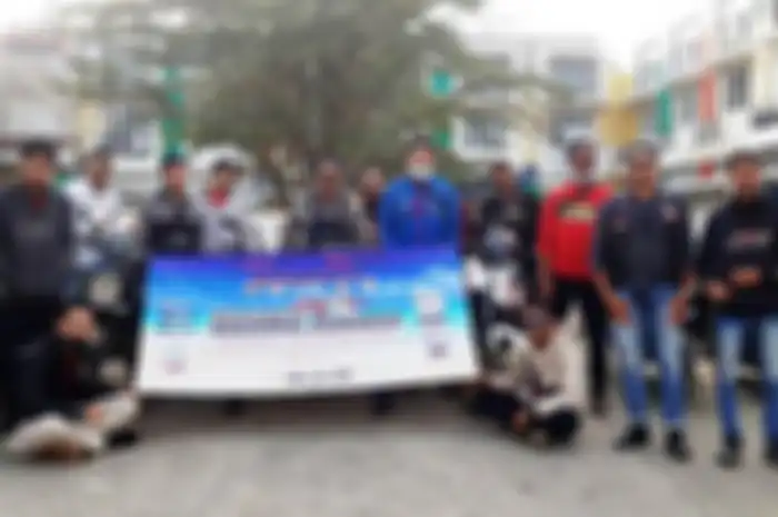 Klub motor Bikers Bekasi Raya (BBR) bersatu menggelar sunday morning ride (sunmori) sekaligus bakti sosial (baksos).