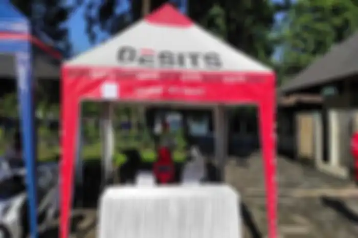 Beberapa motor listrik ramaikan kompleks Candi Borobudur, salah satunya Gesits.