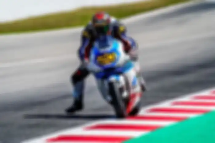 Pembalap Indonesia Dimas Ekky Pratama tampil di sirkuit MotoGP Valencia 2021.