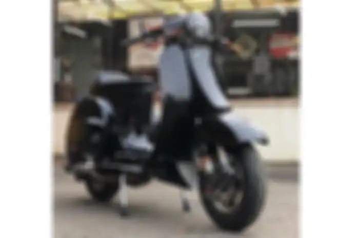 Modifikasi motor Vespa Spartan, body custom banyak part mewah tampang jadi racing sangar.