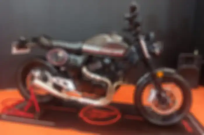 Motor baru Keeway SCR 250V resmi rilis di GIIAS 2021, mesin V-Twin 250 cc. Segini harganya.