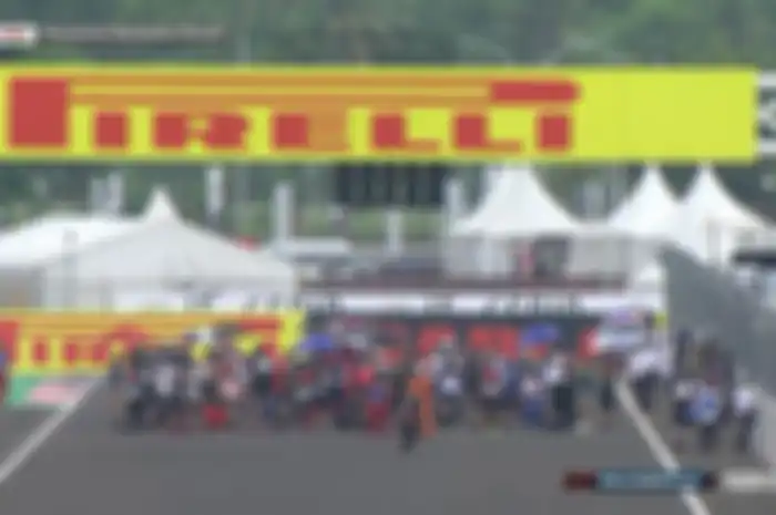BREAKING NEWS, Race 1 WSBK Indonesia 2021 delay akibat turun hujan pagi ini, Minggu (21/11/2021).