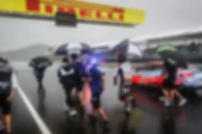 Dianggap gagal hentikan hujan saat gelaran WorldSBK indonesia 2021, pawang hujan di sirkuit Mandalika melapor ke polisi.