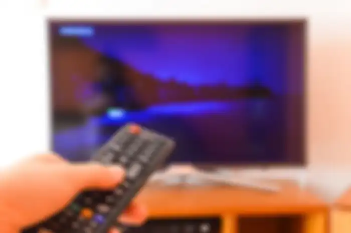 Ilustrasi menonton TV Digital