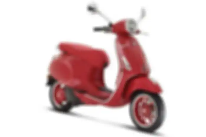 detail tampilan Vespa Elettrica RED