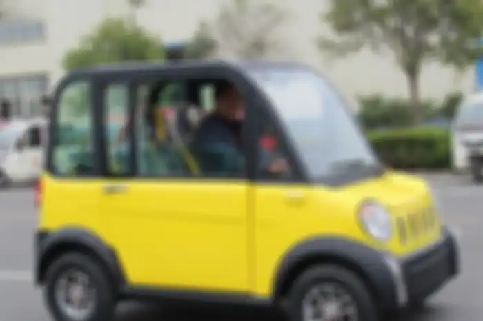Tampilan utuh mobil listrik Z11 dari China