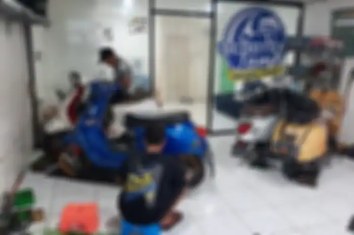 Wuih, bengkel Vespa Scooter Jam lagi adain promo Payday untuk servis motor Vespa matic, diskon sampai 15 persen.