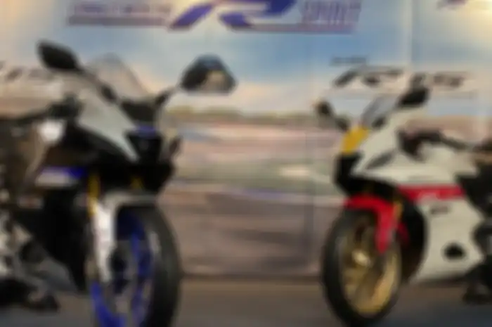 All New Yamaha R15 Connected ABS dan R15 Connected menggunakan lampu utama baru seperti YZF-R7