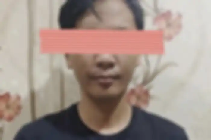 Foto tampang dosen Universitas Sriwijaya (Unsri) bernama Adhitya Rol Asmi yang menjadi tersangka pelecehan mahasiswi skripsi beredar.