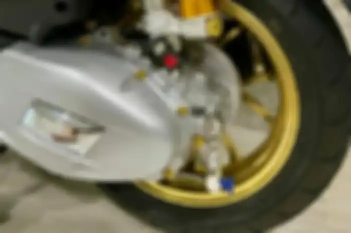 Ilustrasi. Bikin tampilan Vespa matic tambah manis bisa pasang baut probolt aftermarket, harganya cuma segini bro.