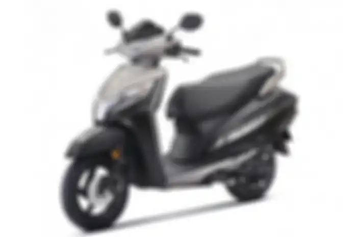 Motor baru saudara Honda Vario edisi premium resmi dirilis, harga murah meriah cuma Rp 14 jutaan bro.