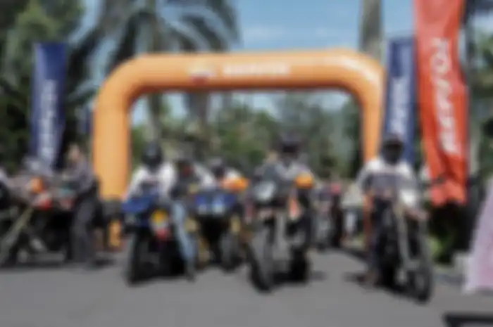 Oli motor Repsol melaunching produk barunya lewat agenda turing dari Yogyakarta menuju Gunung Bromo, Malang, Jawa Timur. 