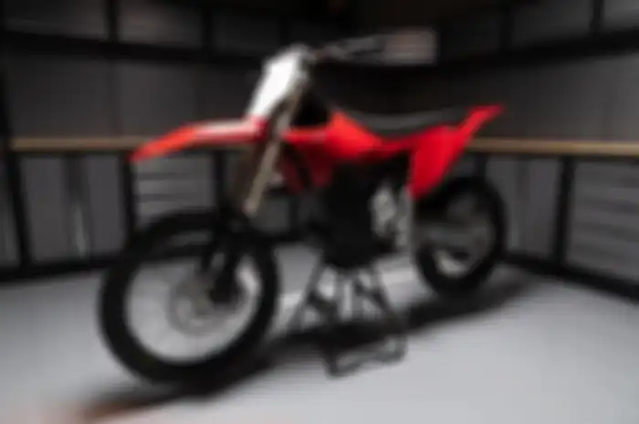 Keren nih, motor listrik bergaya trail dengan spek bertenaga dan harga setara 5 Yamaha NMAX!