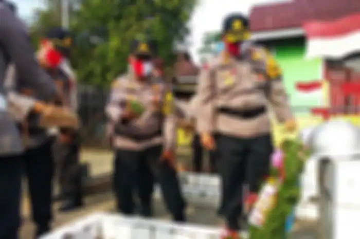 Kapolres Padang Pariaman AKBP Dian Nugraha telah resmi dicopot Kapolri Jenderal Listyo Sigit Prabowo. Kasusnya dicari netizen. 