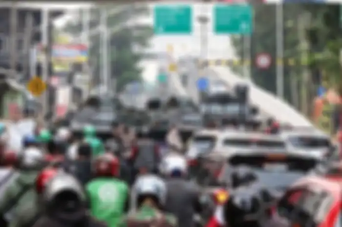 Ilustrasi penyekatan jalan. Polisi akan menggelar operasi lilin 2021 mulai Jumat (24/12/2021) besok, bikin penasaran bikers apakah ada penyekatan jalan?