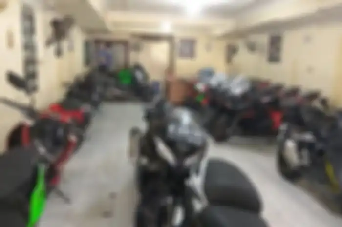 Ilustrasi Honda CBR250RR di dealer motor bekas.