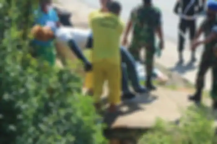 Video detik-detik rekonstruksi tiga oknum TNI tersangka kecelakaan Nagreg penabrak Handi dan Salsabila.