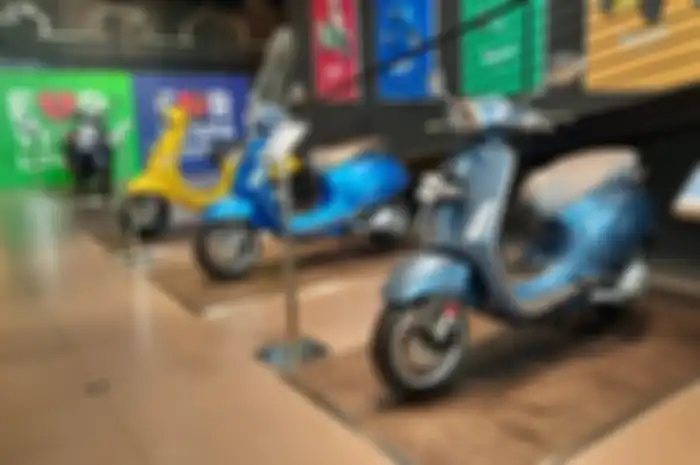 Update harga motor baru Vespa bulan Januari 2022 ini, beneran nih semua tipe naik? Jadi segini harganya.